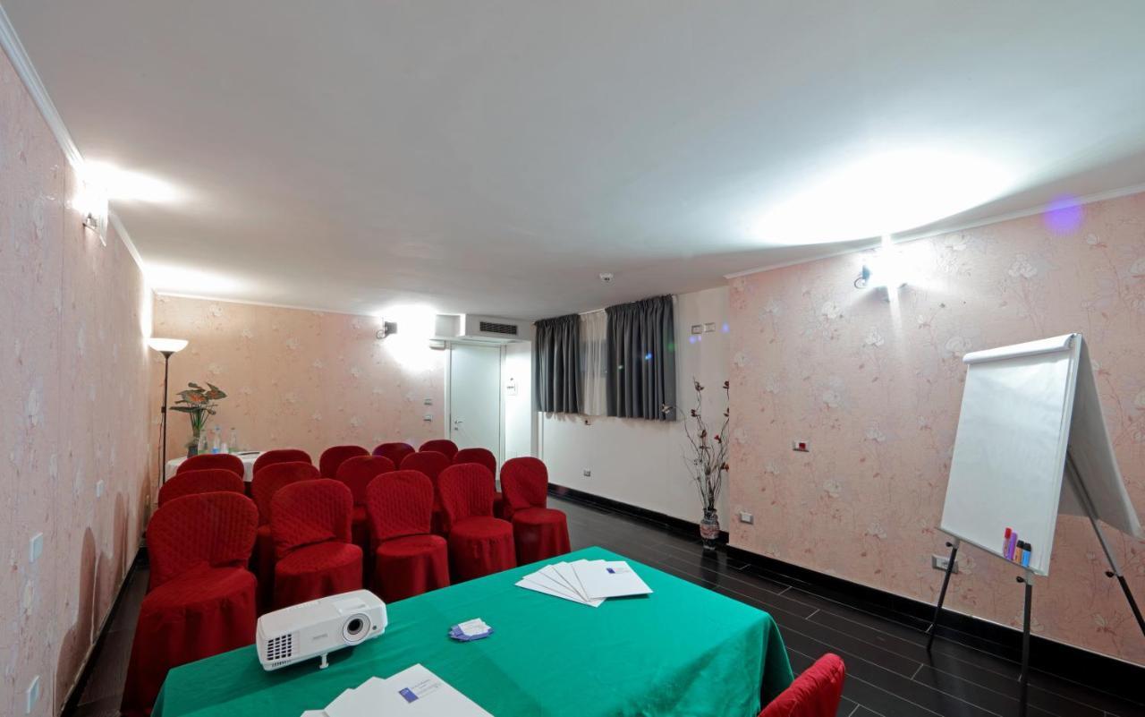 Hotel Relax Roma Nord Fiano Romano Extérieur photo